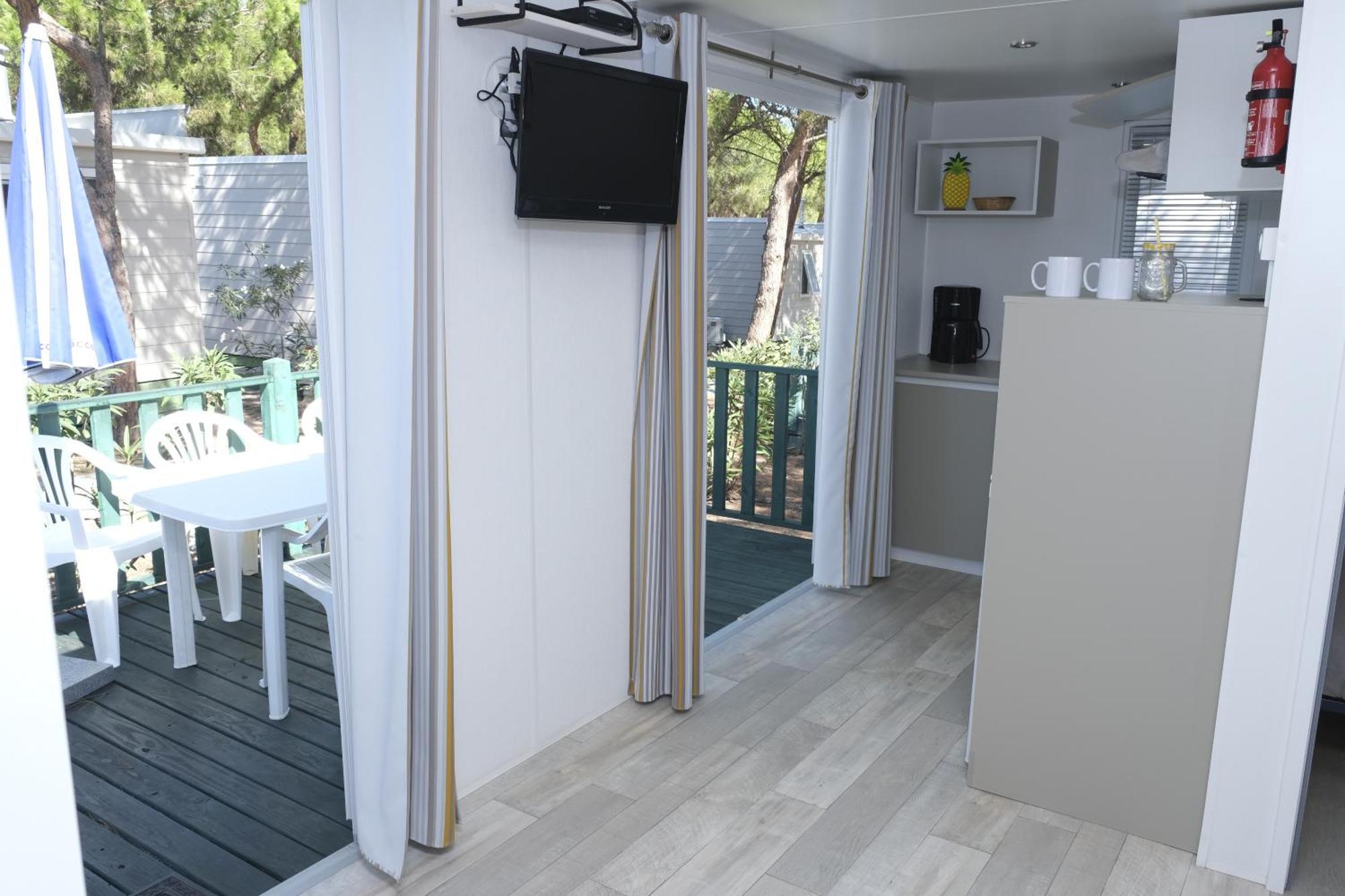 Villaggio Camping Torre Del Porticciolo ポルト・コンテ 部屋 写真