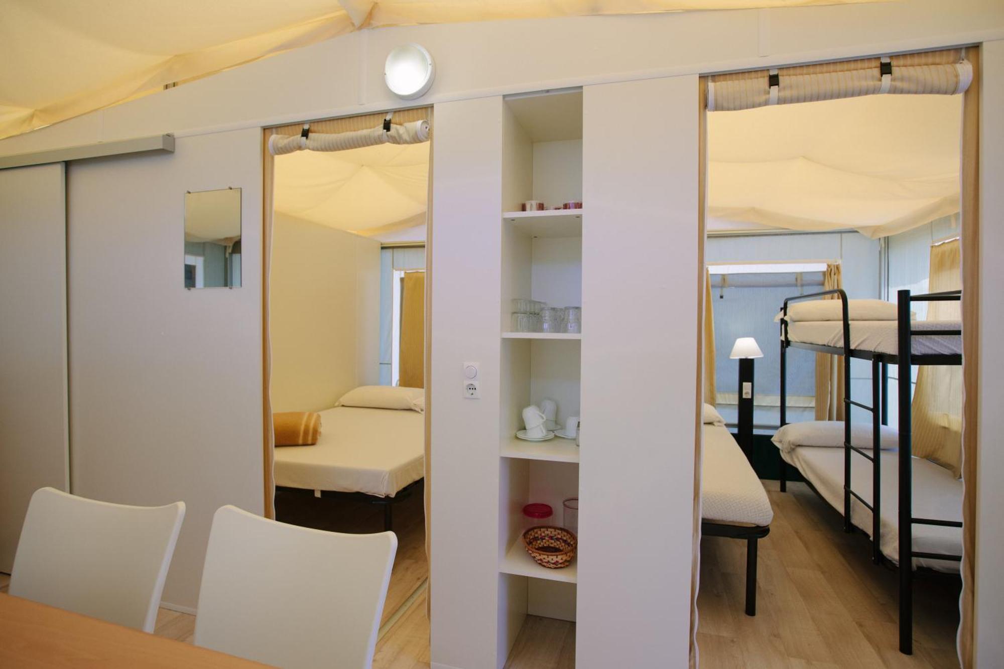 Villaggio Camping Torre Del Porticciolo ポルト・コンテ 部屋 写真